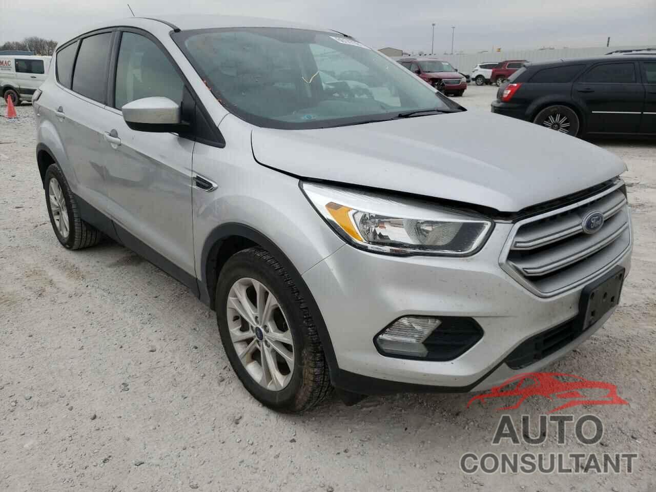 FORD ESCAPE 2017 - 1FMCU0GD9HUA81641
