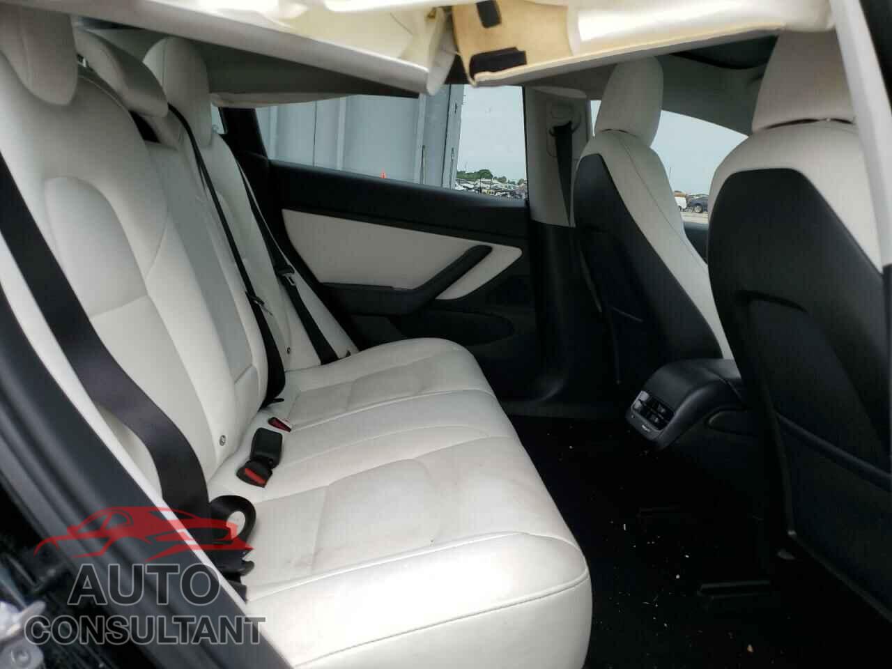 TESLA MODEL 3 2018 - 5YJ3E1EA8JF166453