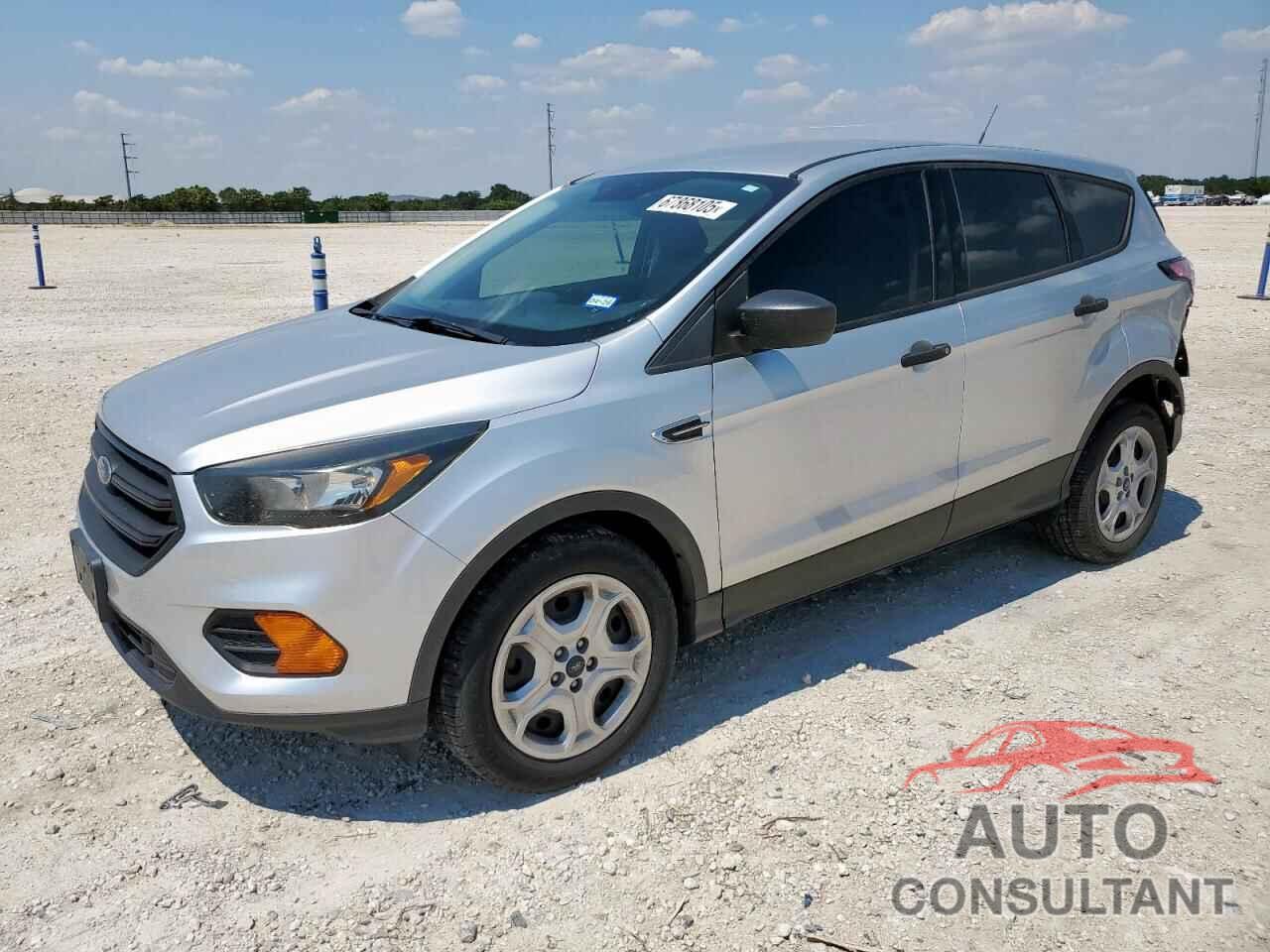 FORD ESCAPE 2018 - 1FMCU0F71JUA97088