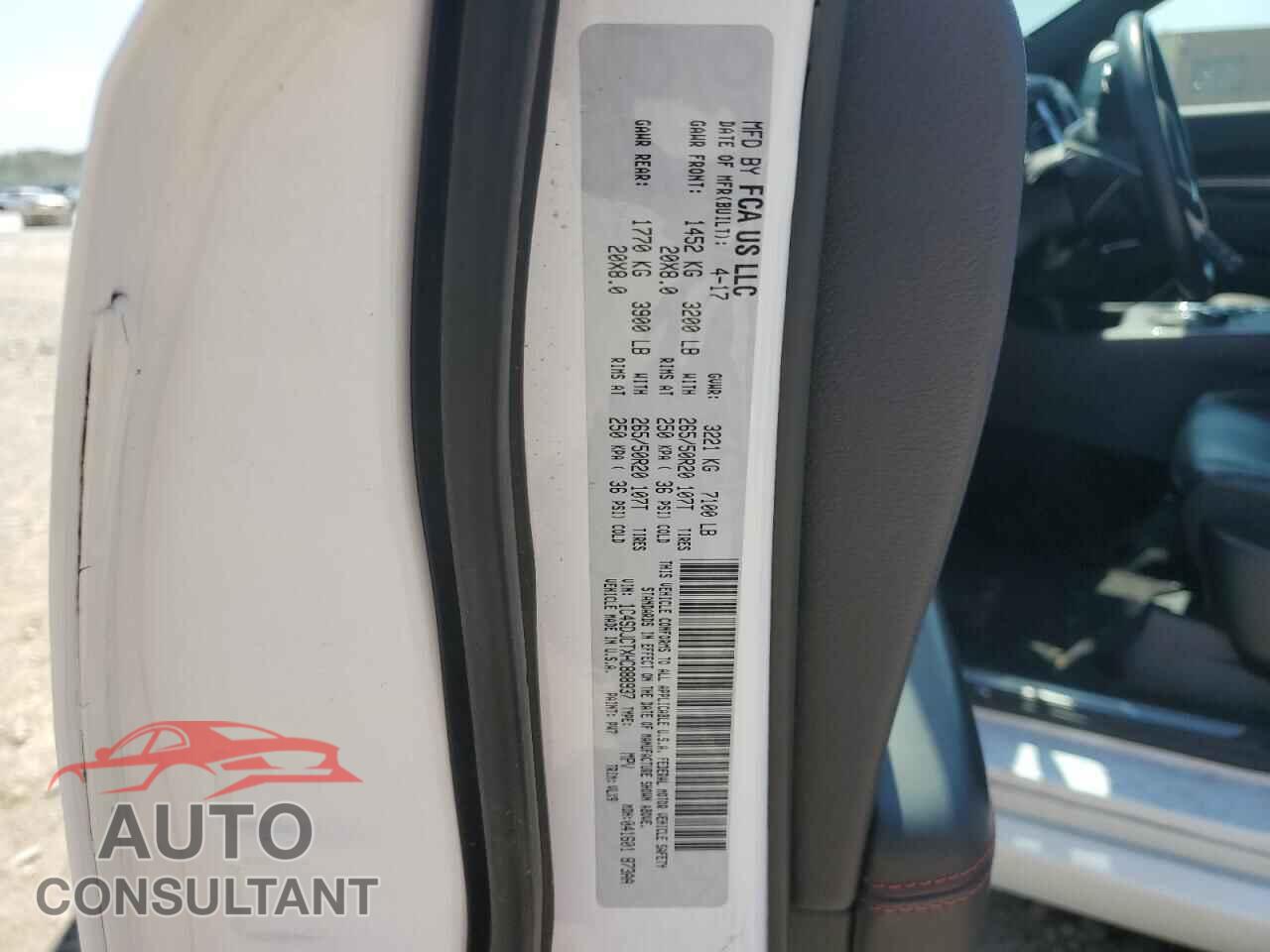 DODGE DURANGO 2017 - 1C4SDJCTXHC888937