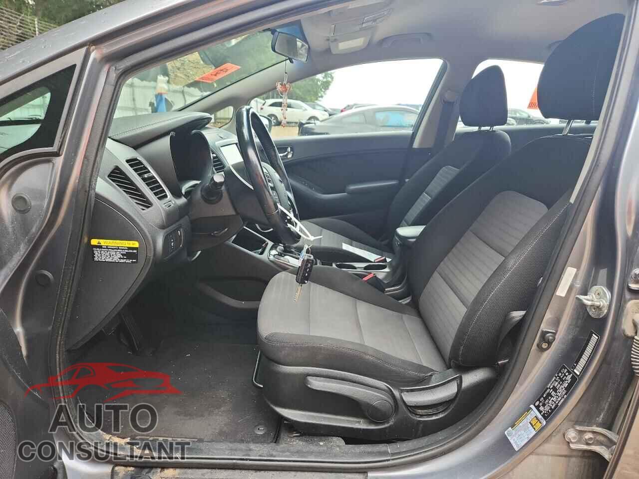 KIA FORTE 2017 - 3KPFL4A78HE122855
