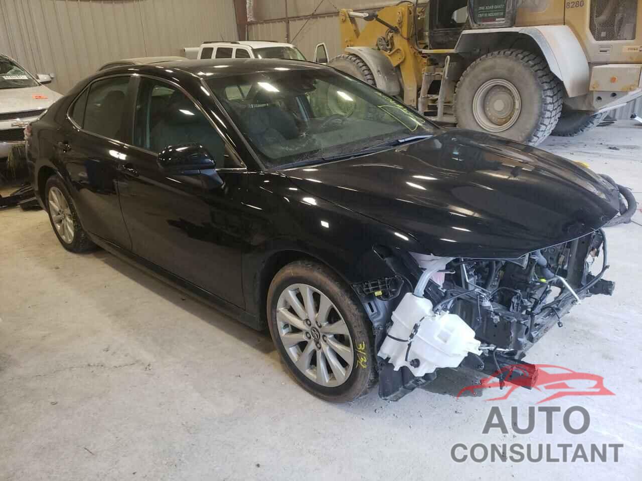 TOYOTA CAMRY 2018 - 4T1B11HK0JU586433