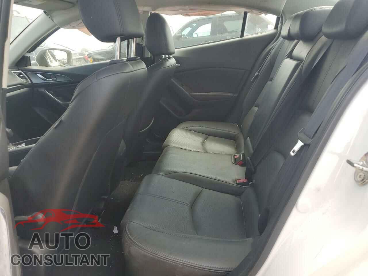 MAZDA 3 2017 - 3MZBN1W32HM135147