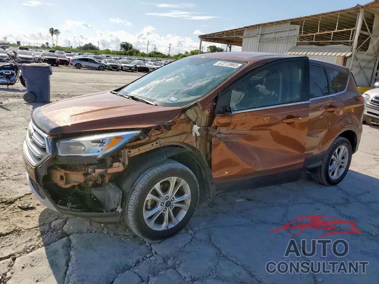 FORD ESCAPE 2017 - 1FMCU0GD7HUC34176