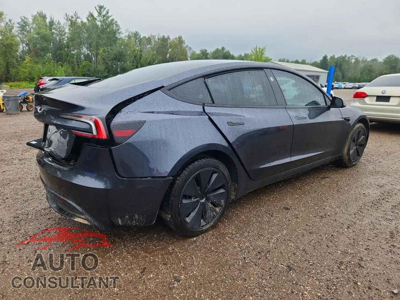 TESLA MODEL 3 2024 - LRW3E7FA9RC201069