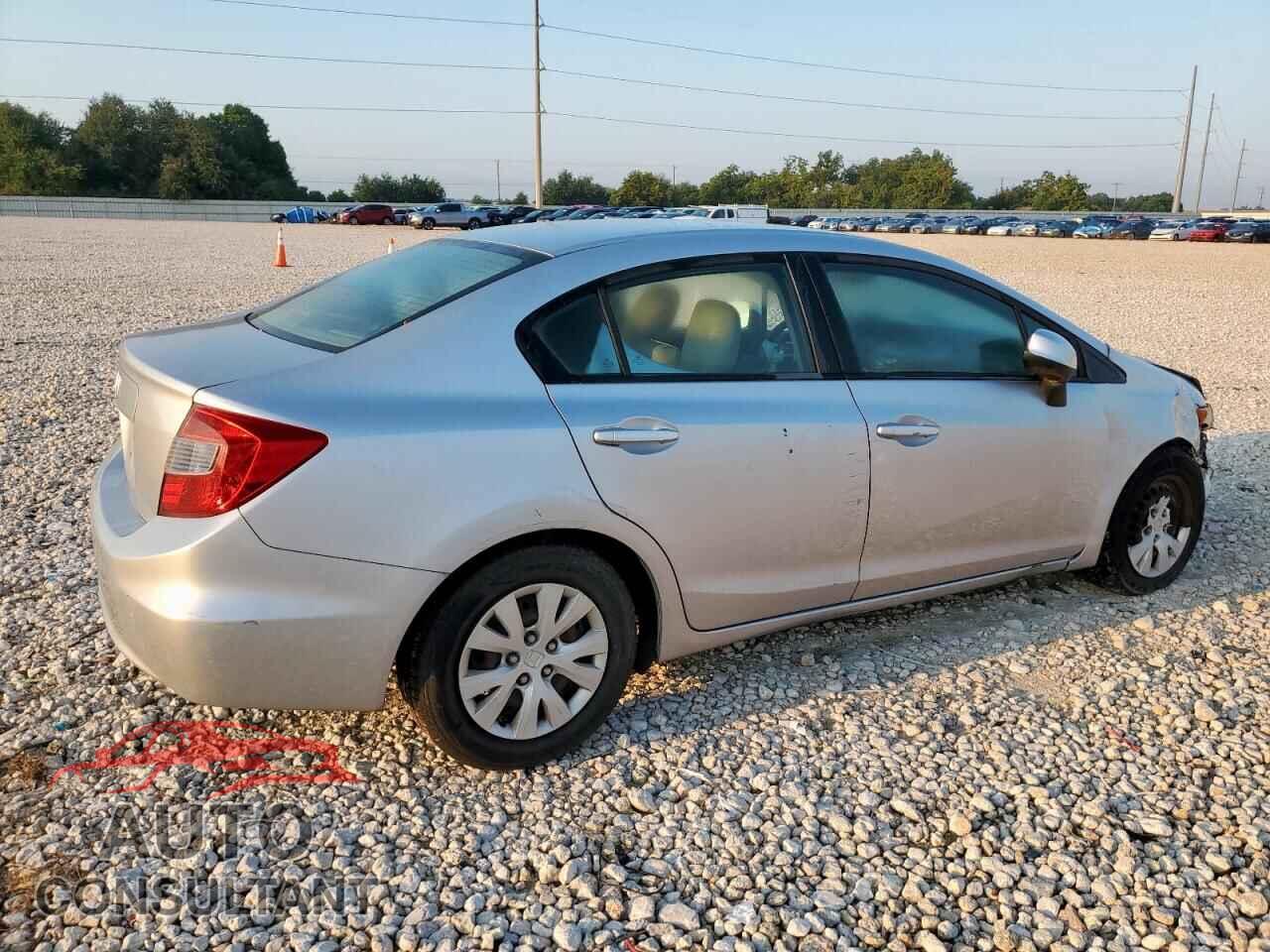 HONDA CIVIC 2012 - 19XFB2F56CE379018