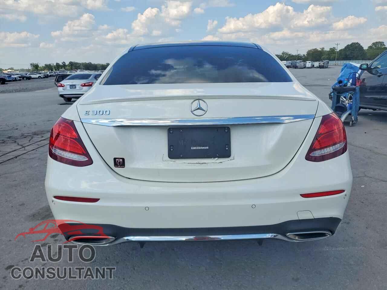 MERCEDES-BENZ E-CLASS 2017 - WDDZF4JB9HA045429
