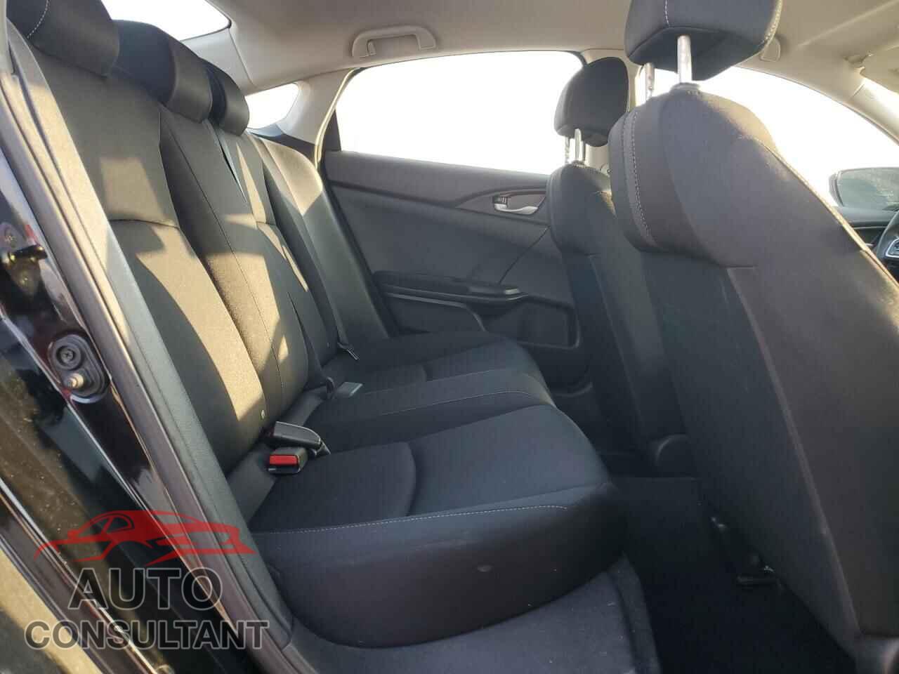 HONDA CIVIC 2019 - 2HGFC2F60KH557385