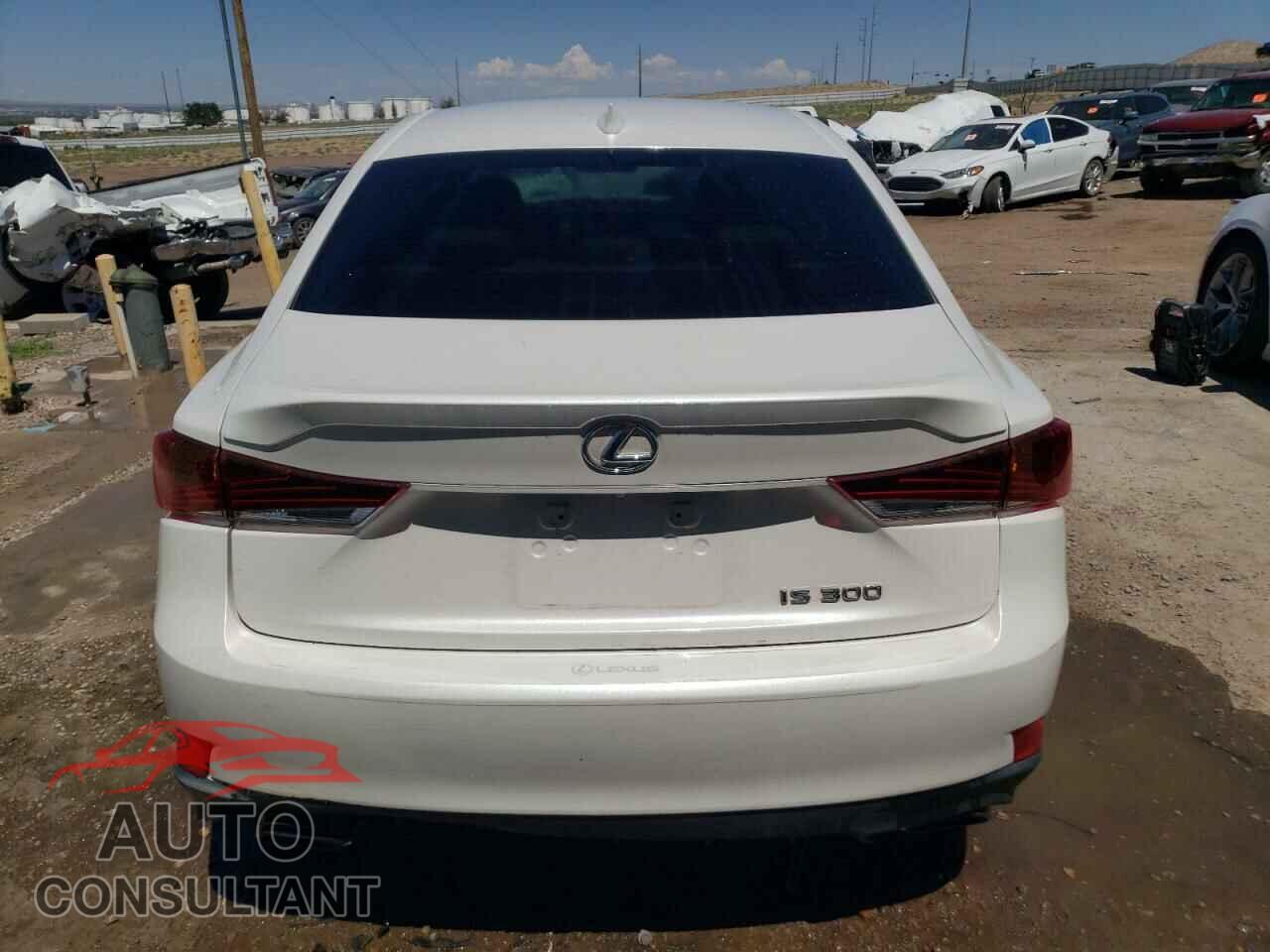 LEXUS IS 2018 - JTHBA1D25J5079840