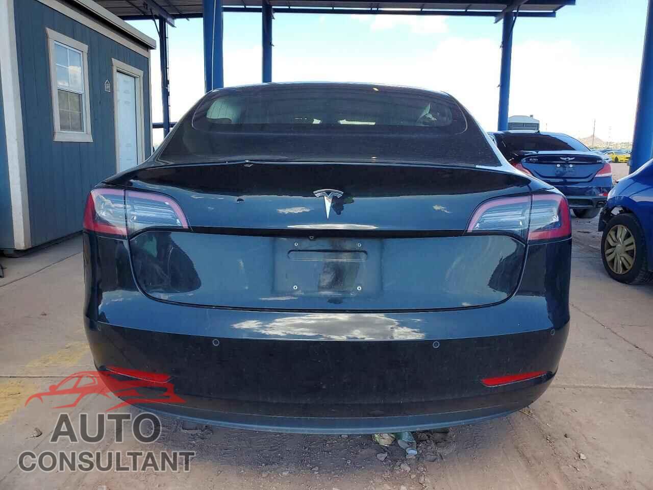 TESLA MODEL 3 2018 - 5YJ3E1EA8JF052680