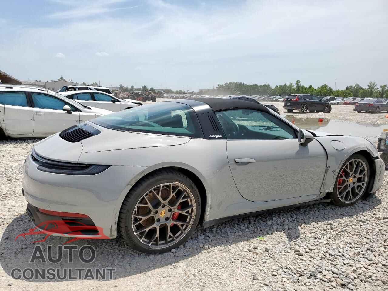 PORSCHE 911 2024 - WP0BB2A95RS234549