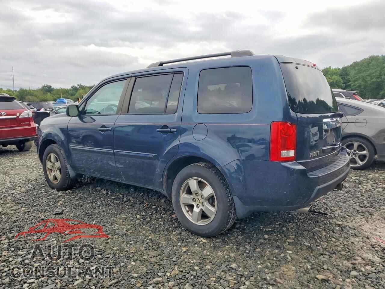 HONDA PILOT 2011 - 5FNYF4H49BB032112