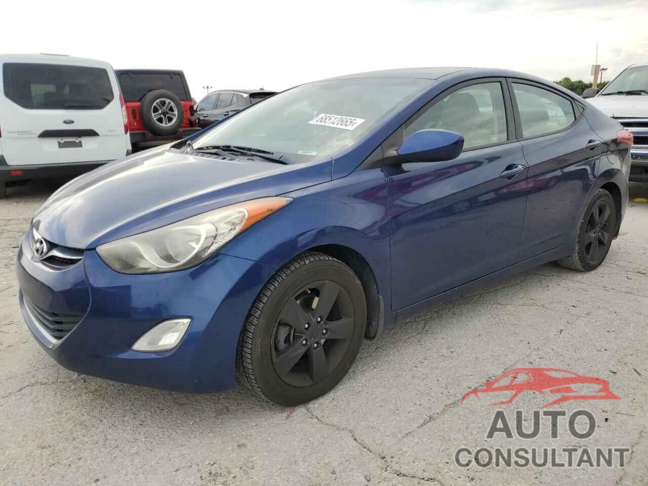 HYUNDAI ELANTRA 2013 - KMHDH4AE5DU670553