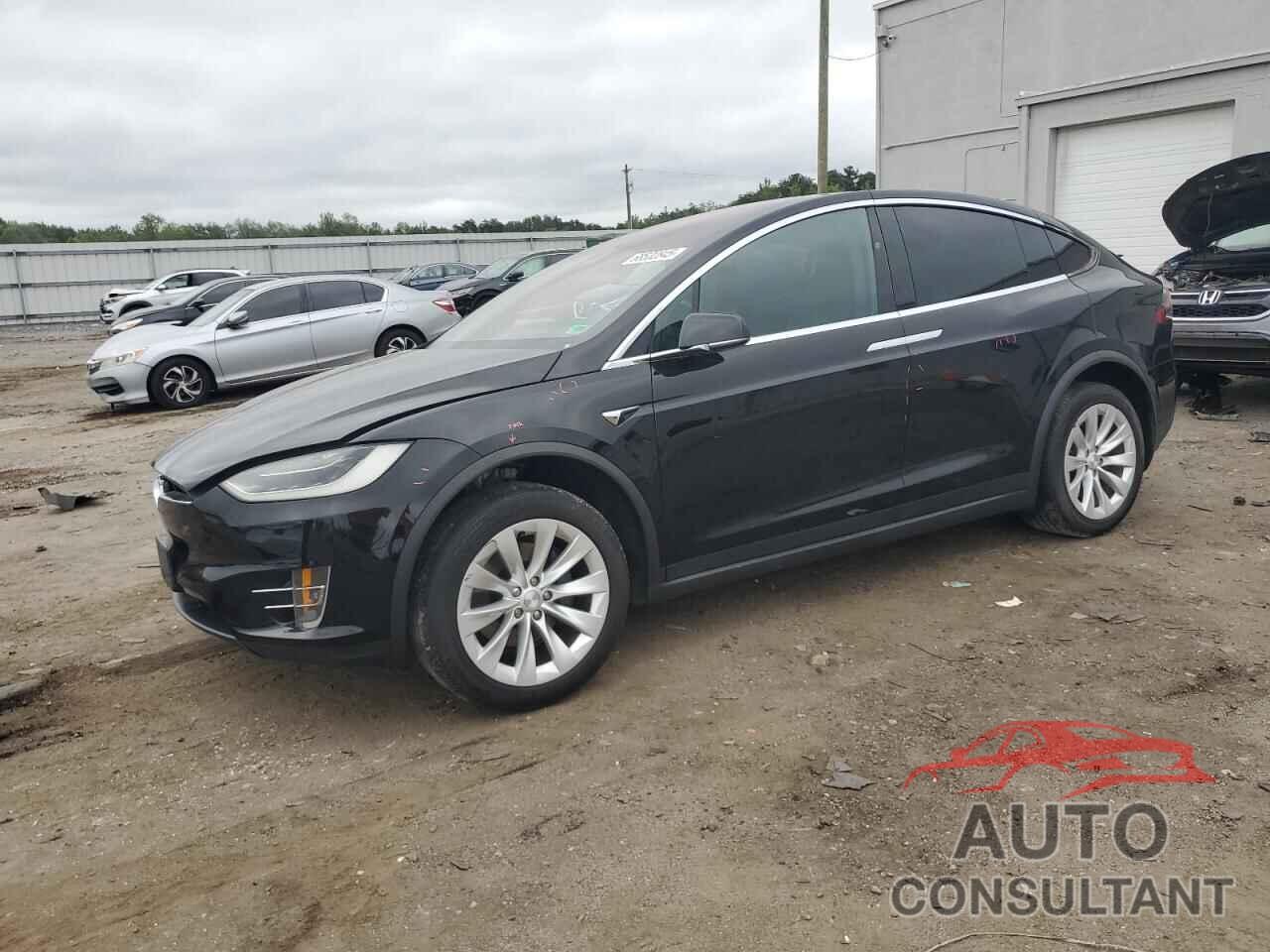 TESLA MODEL X 2018 - 5YJXCDE20JF142309
