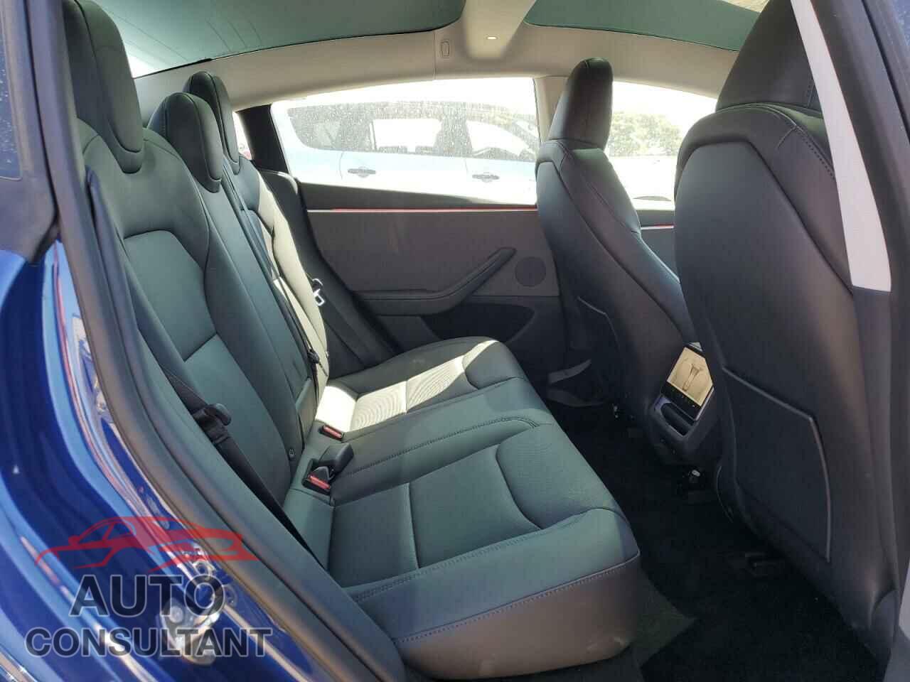 TESLA MODEL 3 2024 - 5YJ3E1EA6RF770966