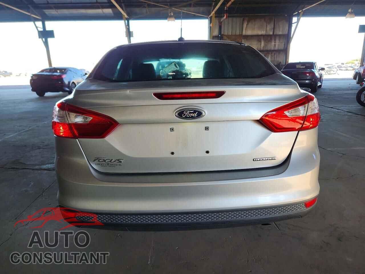 FORD FOCUS 2013 - 1FADP3E23DL325065