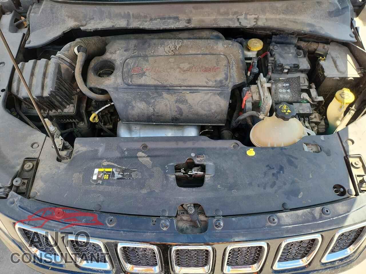 JEEP COMPASS 2018 - 3C4NJCBB4JT494452