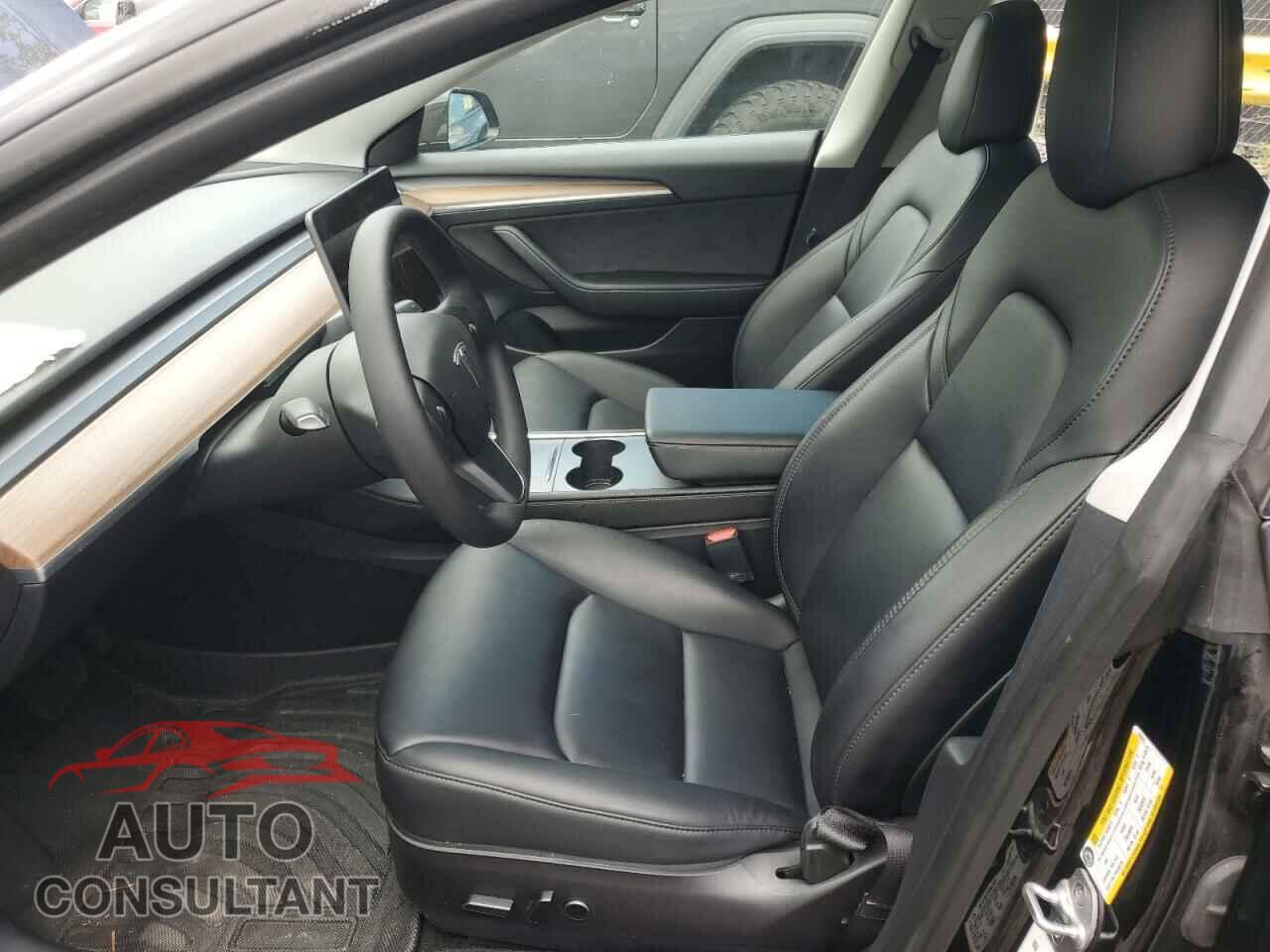 TESLA MODEL 3 2022 - 5YJ3E1EA9NF355621