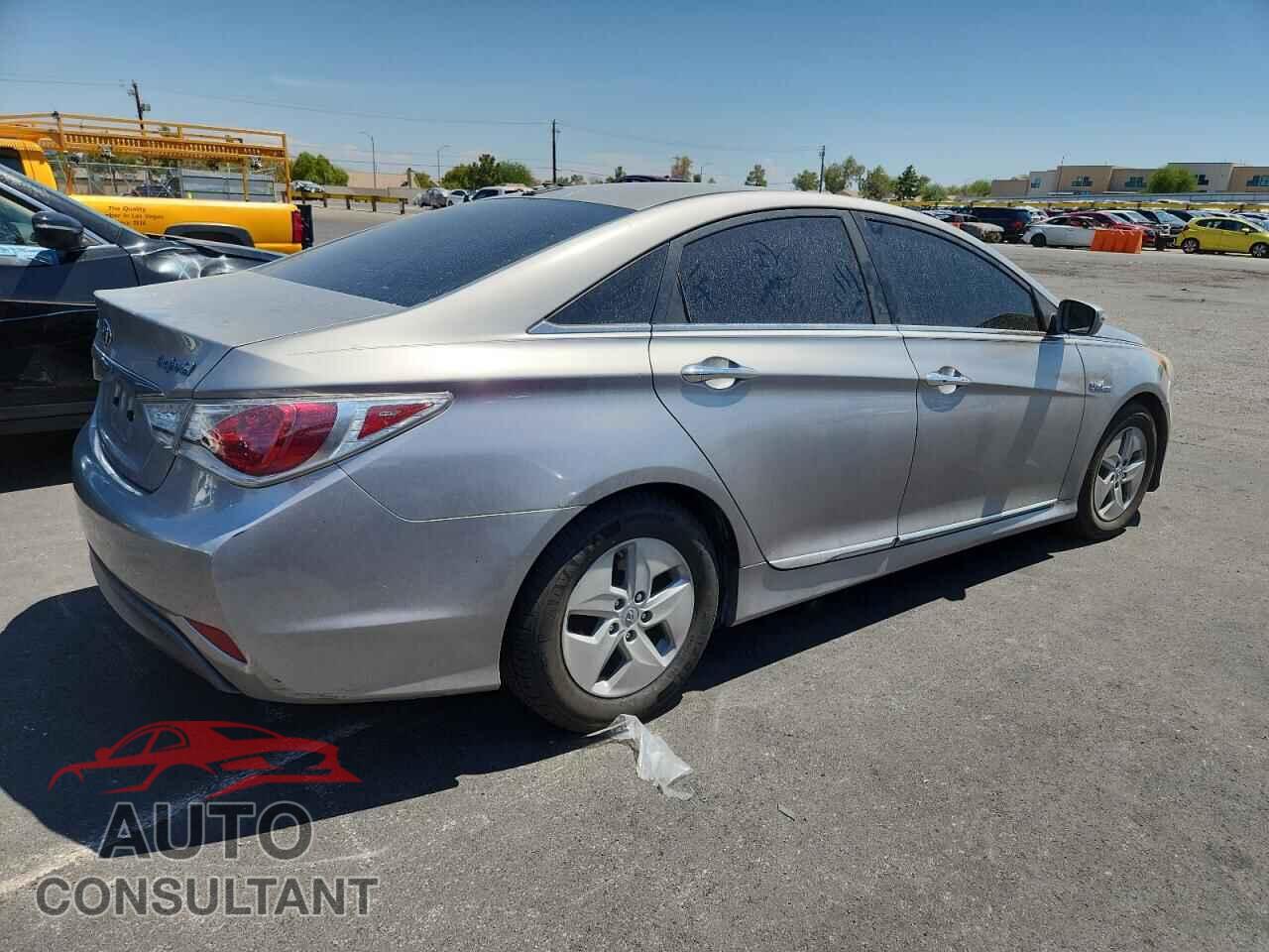 HYUNDAI SONATA 2012 - KMHEC4A44CA041652