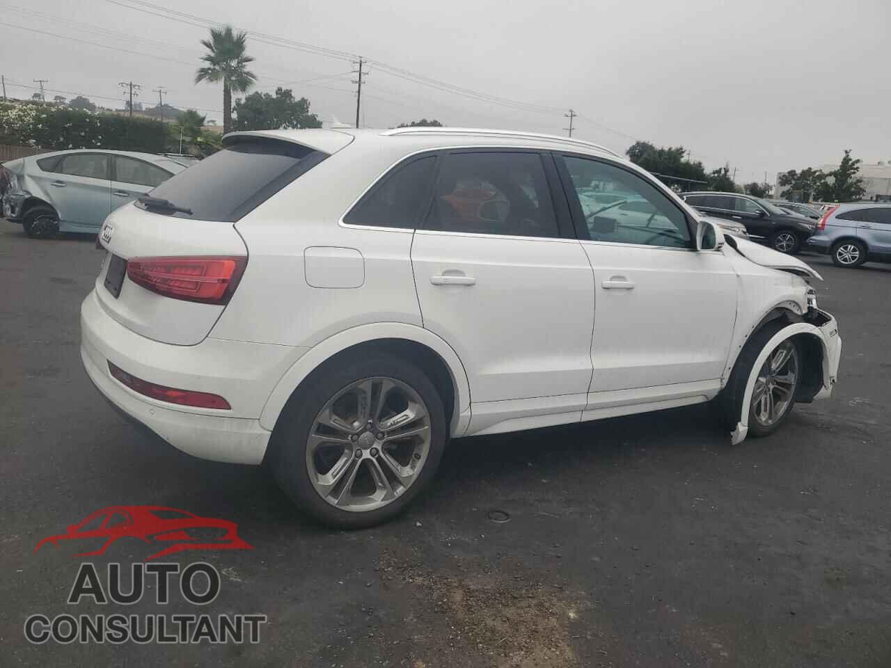 AUDI Q3 2017 - WA1HCCFS6HR017830