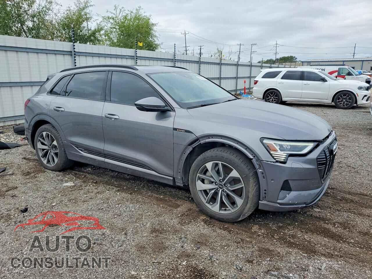 AUDI E-TRON 2021 - WA1LABGE3MB018780