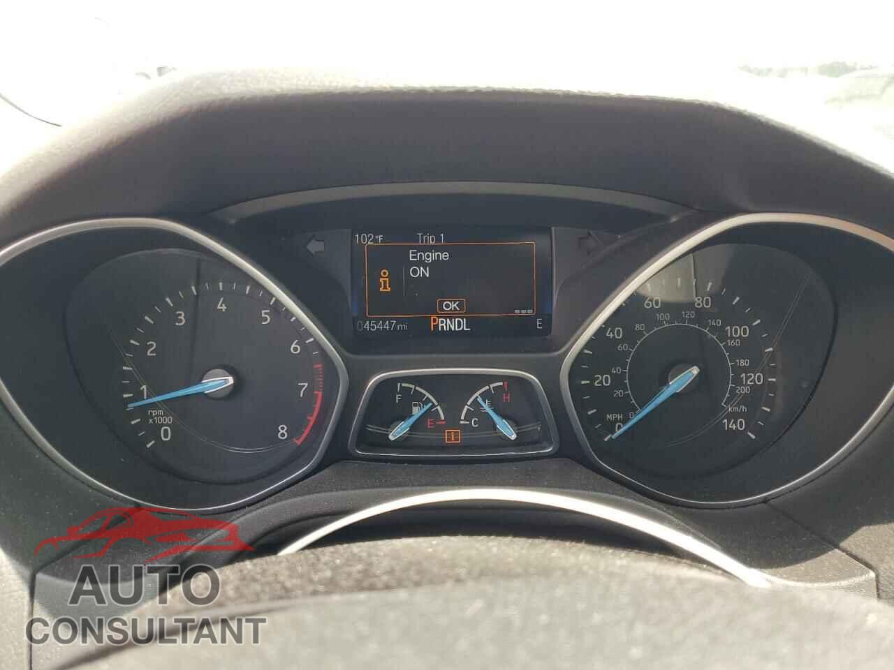 FORD FOCUS 2015 - 1FADP3F22FL366207