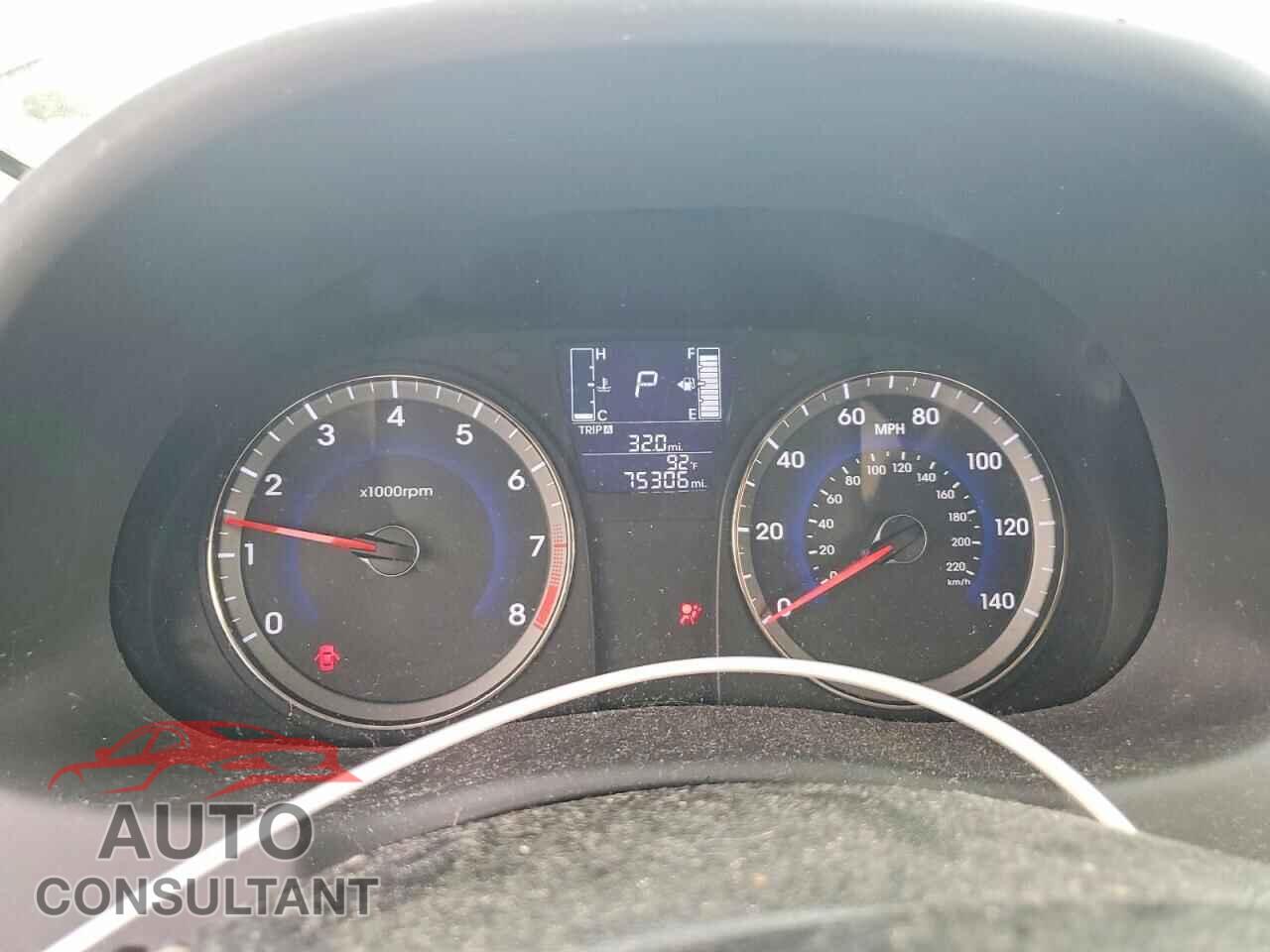 HYUNDAI ACCENT 2017 - KMHCT4AE3HU342886