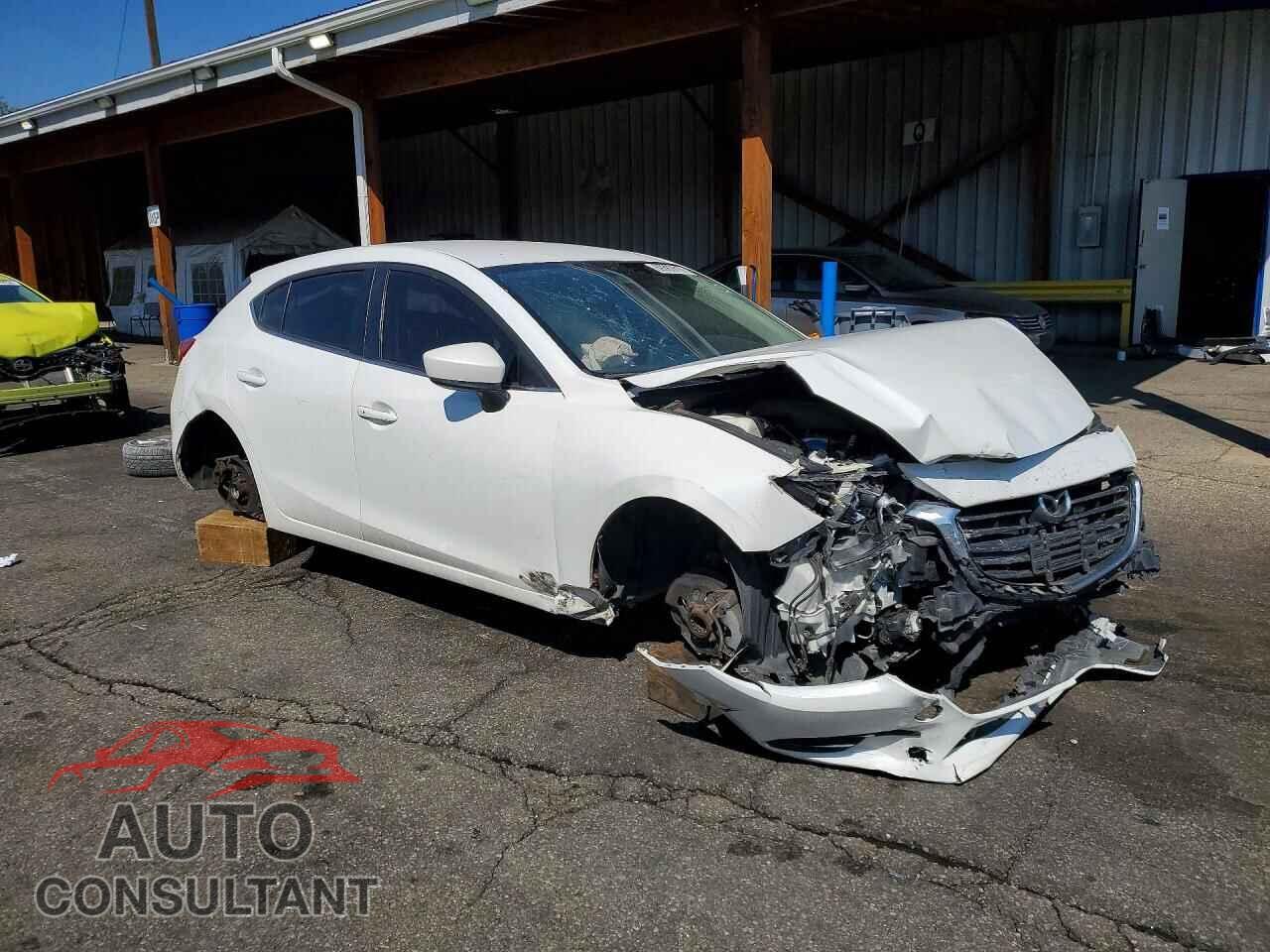 MAZDA 3 2017 - 3MZBN1L7XHM126073