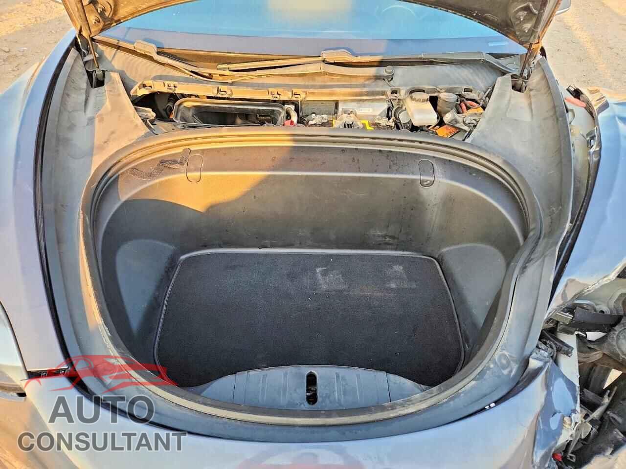 TESLA MODEL 3 2018 - 5YJ3E1EA9JF031580