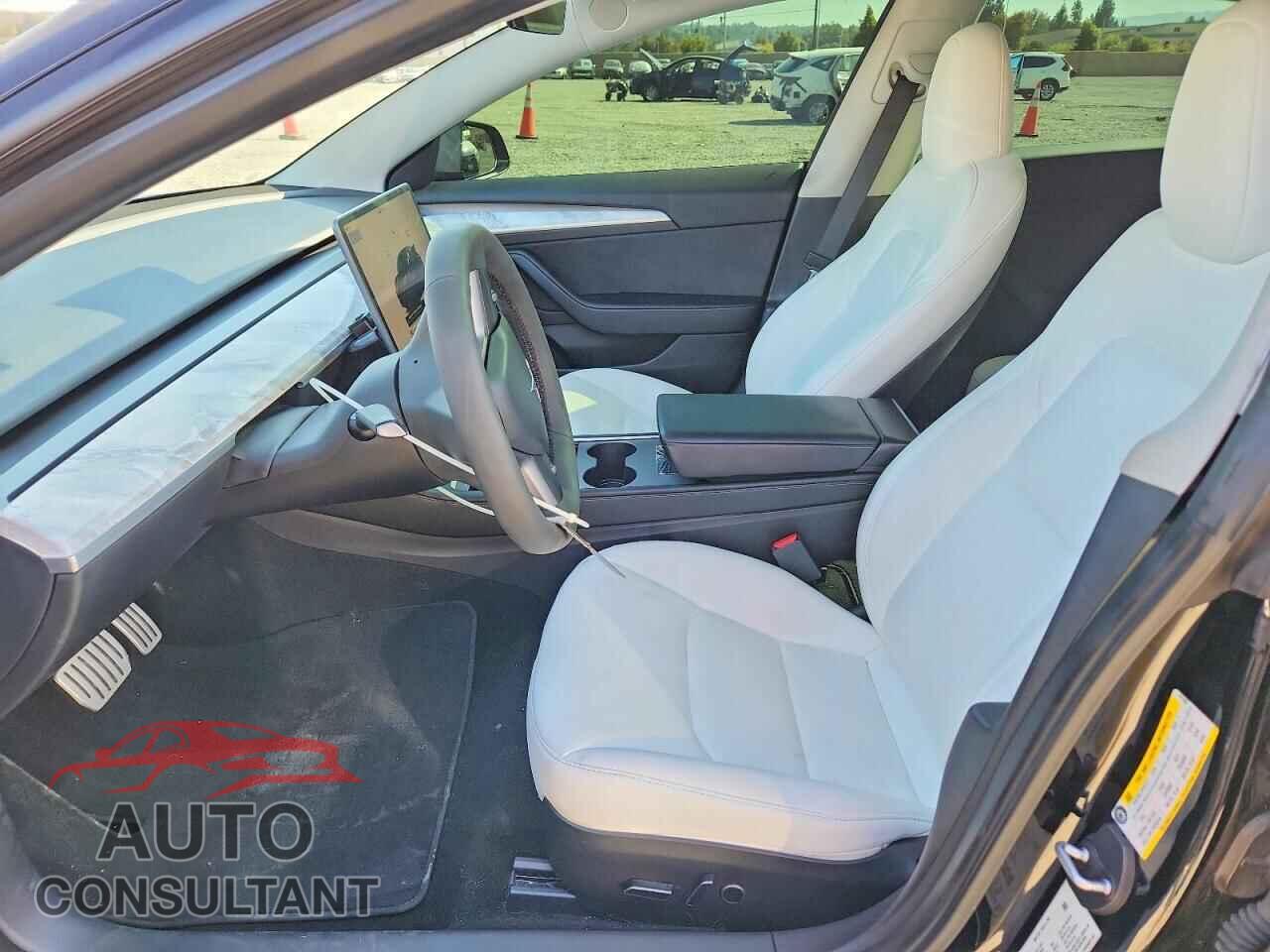 TESLA MODEL 3 2023 - 5YJ3E1EC0PF631530