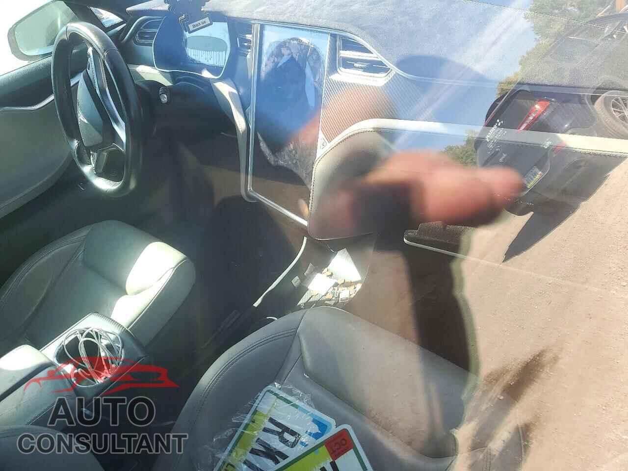TESLA MODEL S 2014 - 5YJSA1H26EFP63263