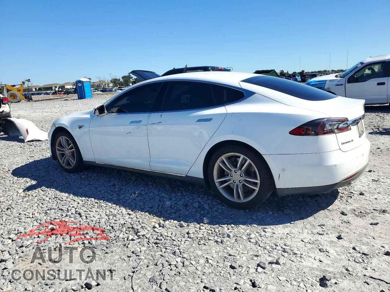 TESLA MODEL S 2014 - 5YJSA1S10EFP64859