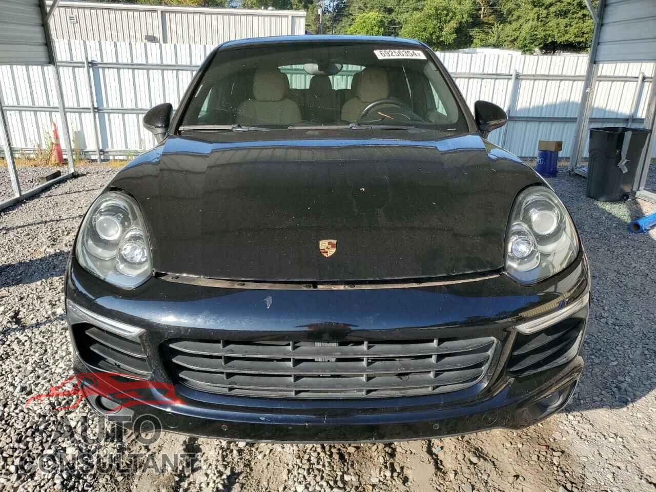 PORSCHE CAYENNE 2016 - WP1AA2A29GKA09810