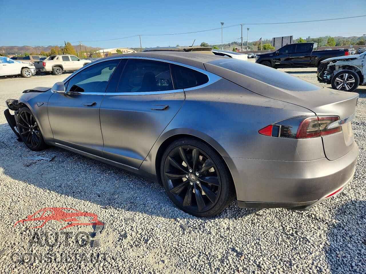 TESLA MODEL S 2014 - 5YJSA1S13EFP41186