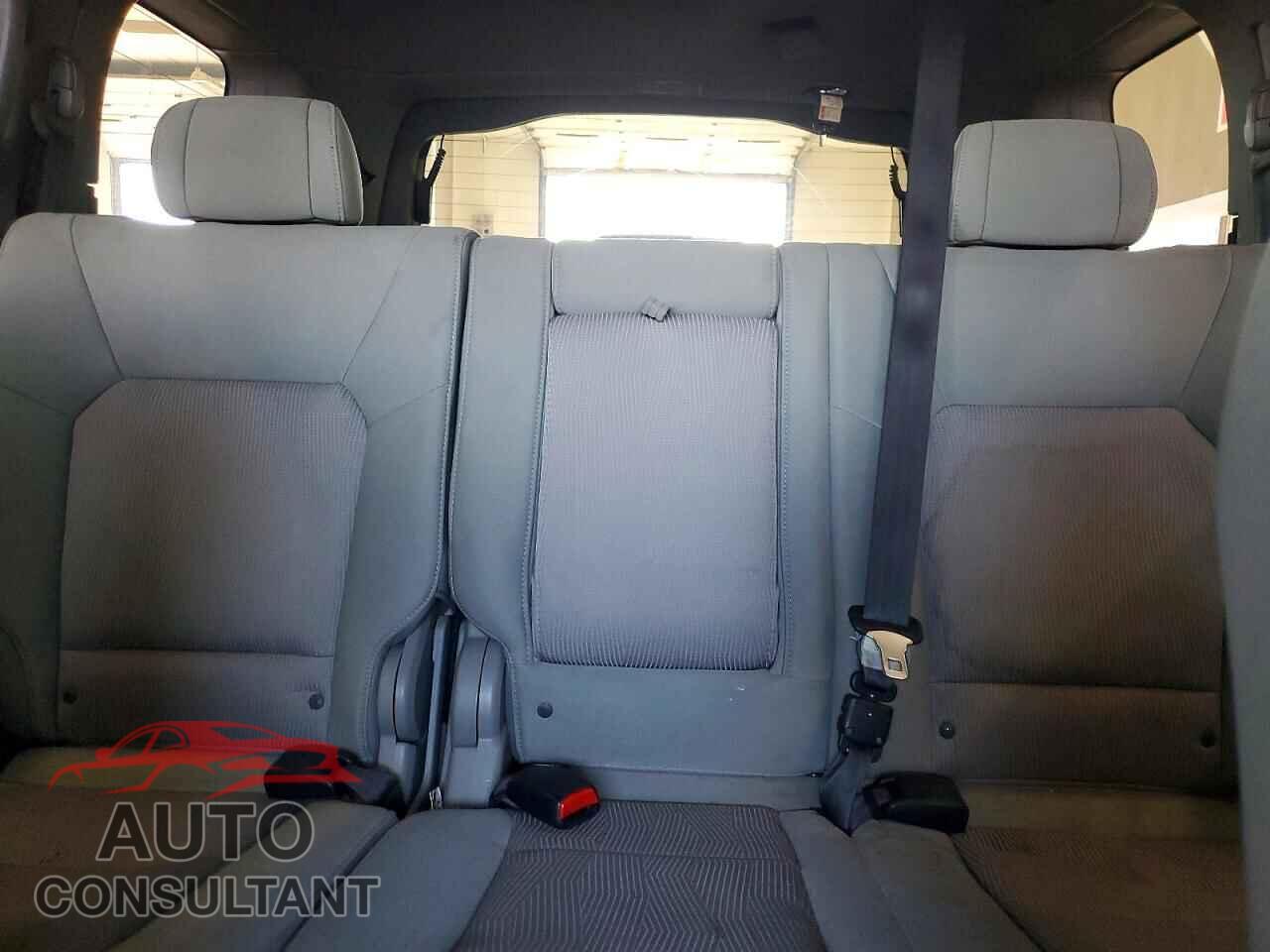 HONDA PILOT 2011 - 5FNYF3H4XBB049351