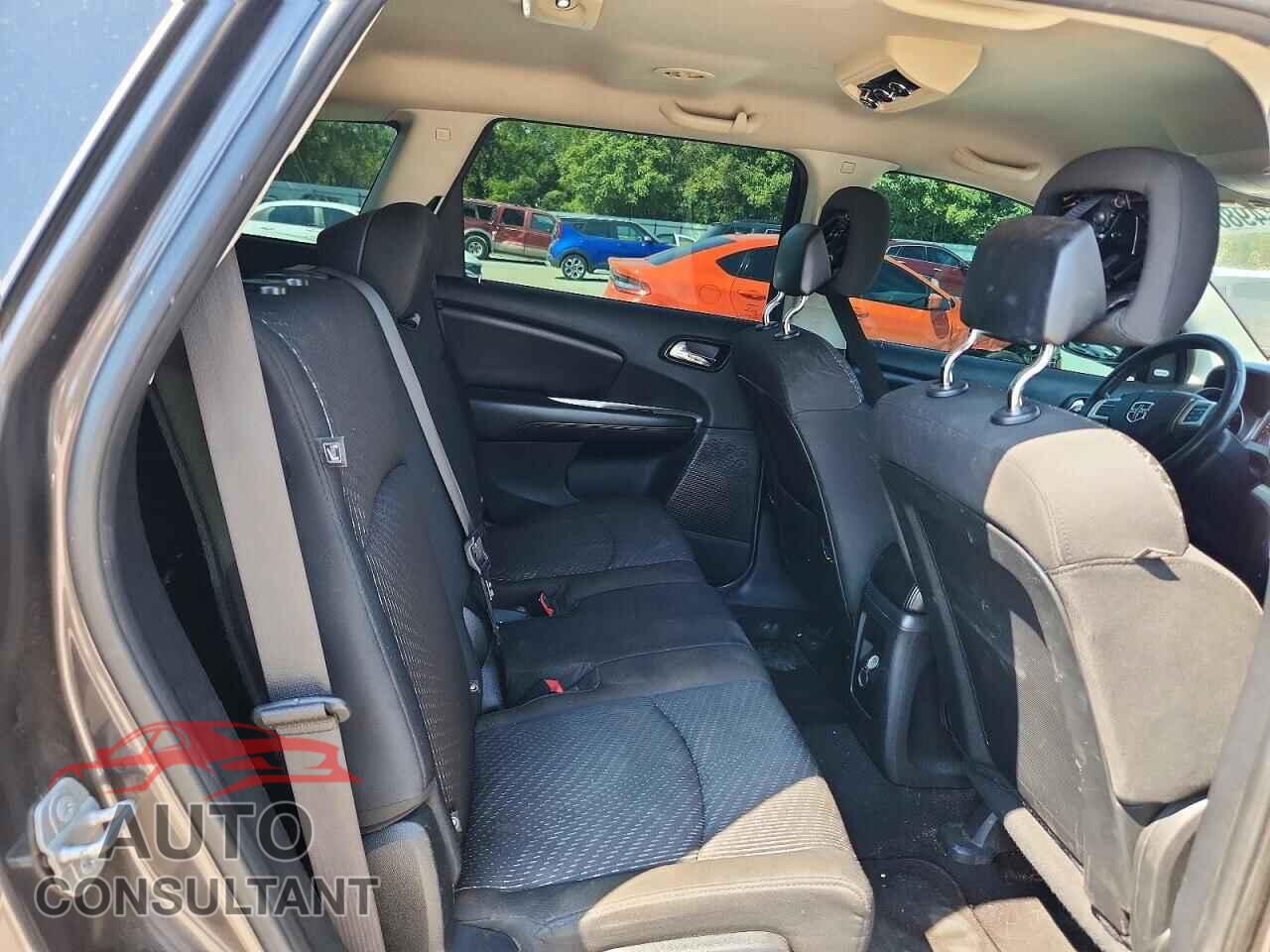 DODGE JOURNEY 2015 - 3C4PDCBB3FT618525