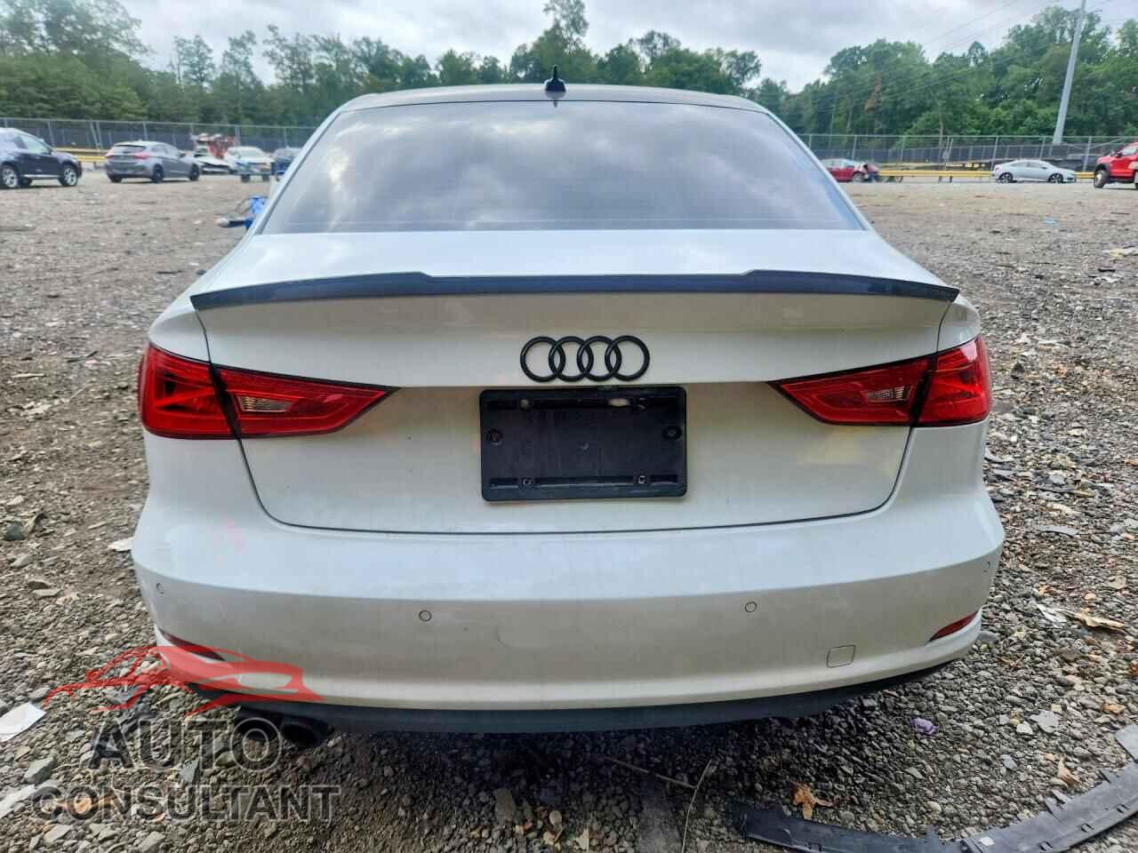 AUDI A3 2015 - WAUACGFF8F1094984