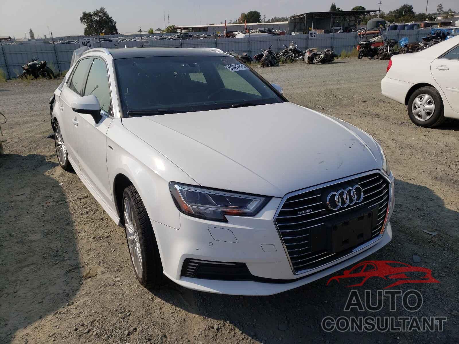 AUDI A3 2017 - WAUTPBFF3HA147898