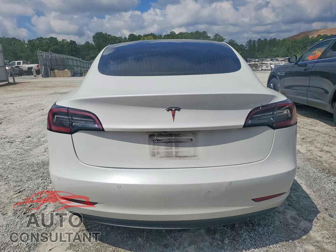TESLA MODEL 3 2020 - 5YJ3E1EA8LF634135