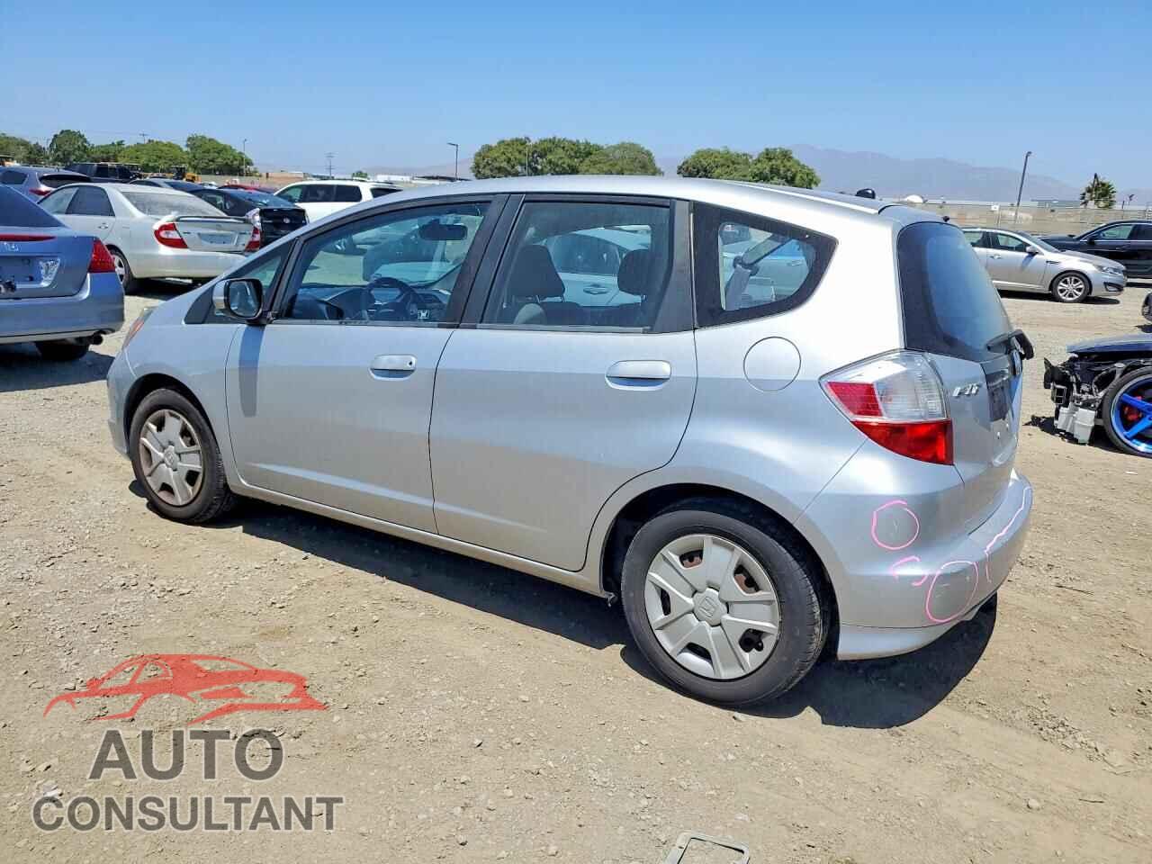 HONDA FIT 2013 - JHMGE8H37DC076119