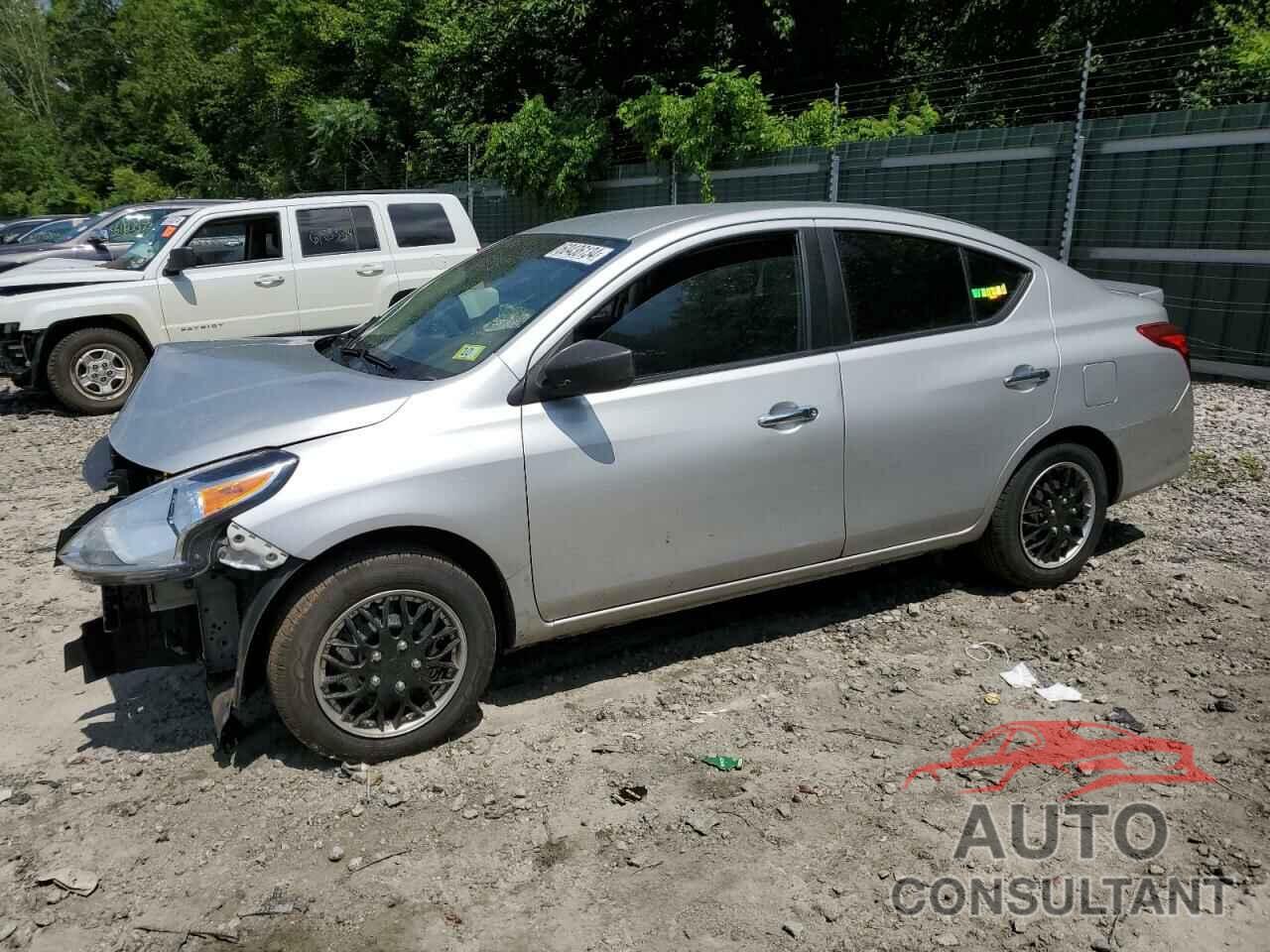 NISSAN VERSA 2018 - 3N1CN7AP0JK411043