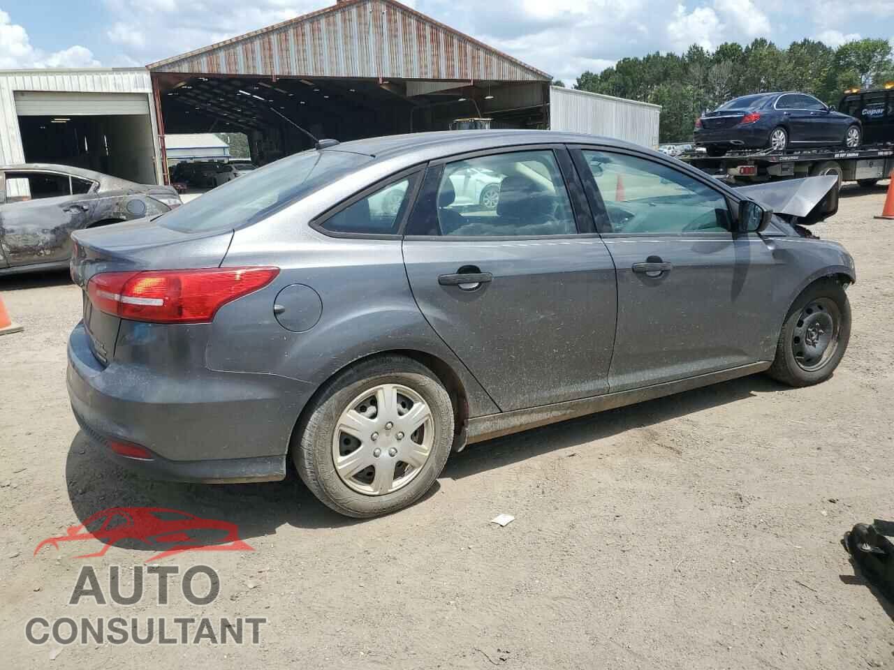 FORD FOCUS 2015 - 1FADP3E20FL200401
