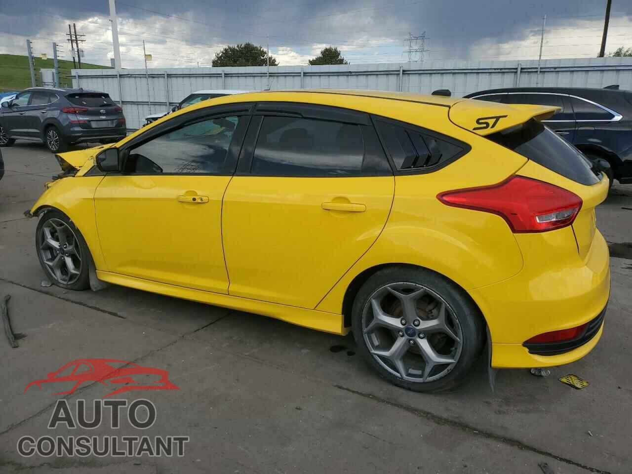 FORD FOCUS 2017 - 1FADP3L99HL341261