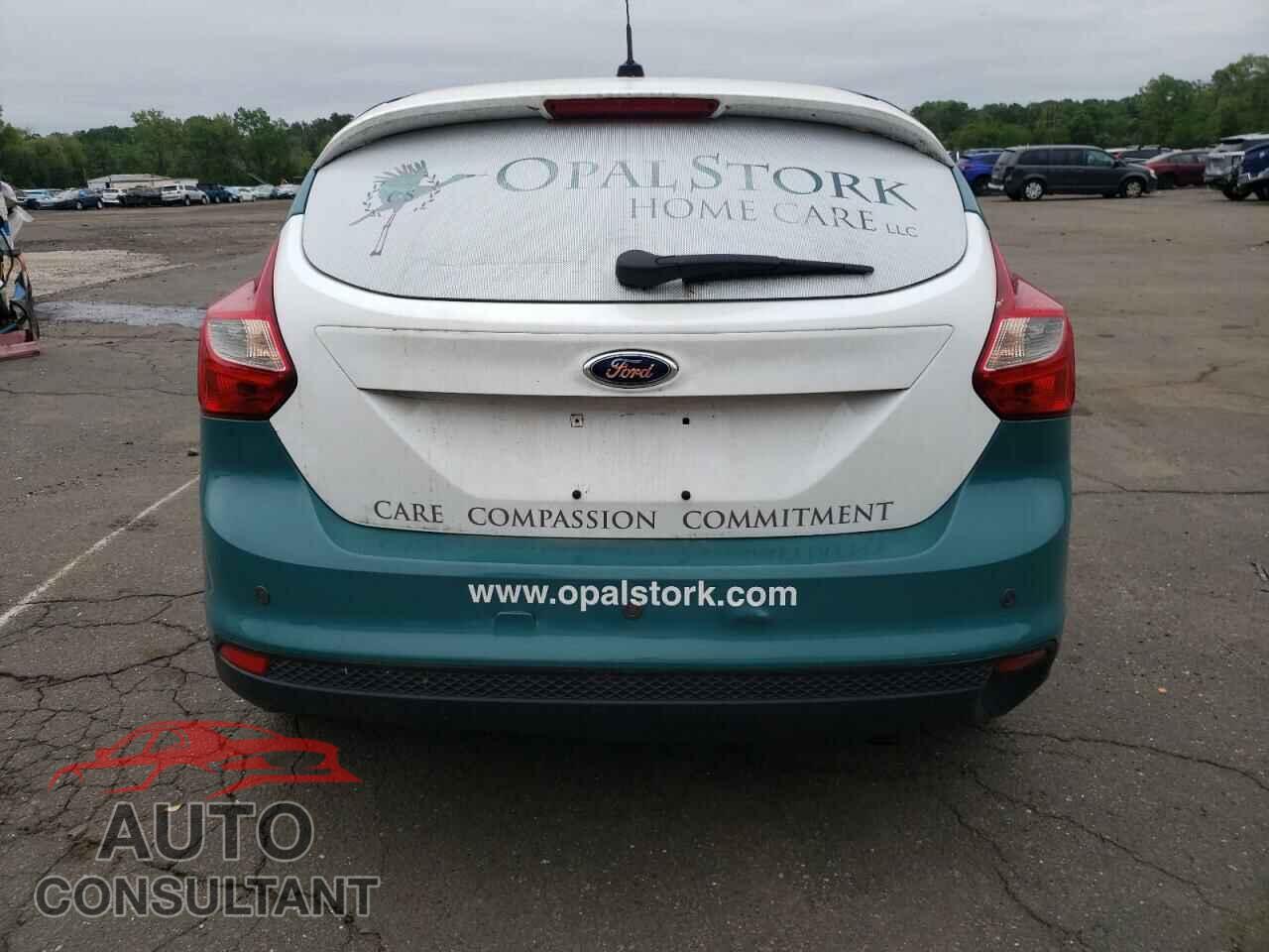 FORD FOCUS 2013 - 1FADP3K21DL299716
