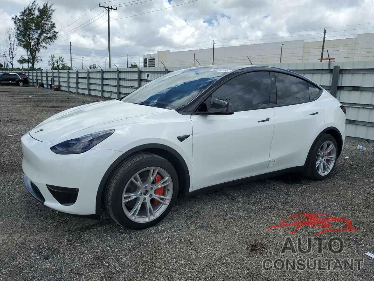 TESLA MODEL Y 2023 - 7SAYGAEE7PF593699