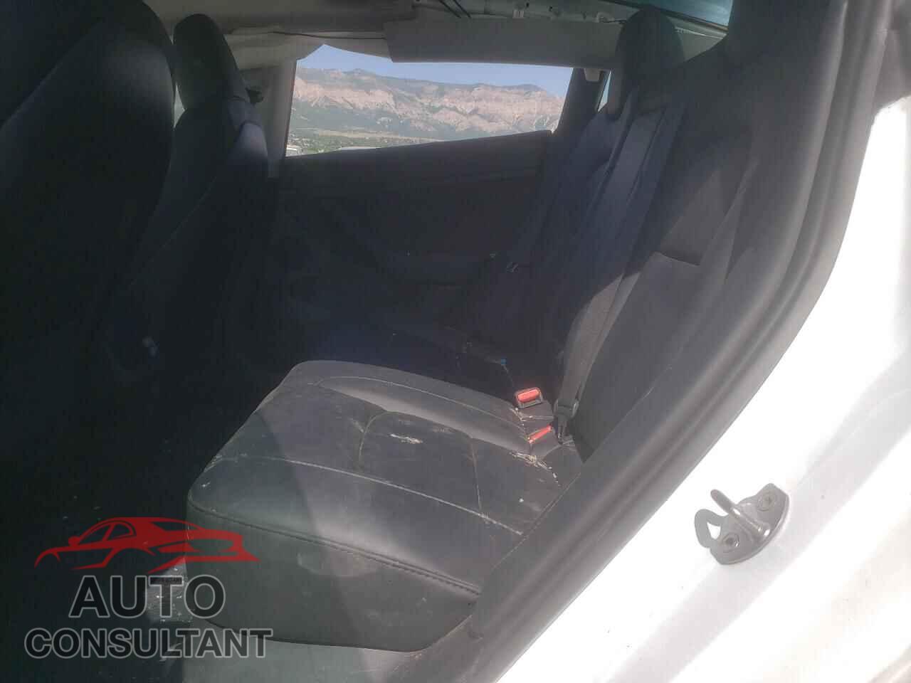 TESLA MODEL 3 2023 - 5YJ3E1EA2PF487834