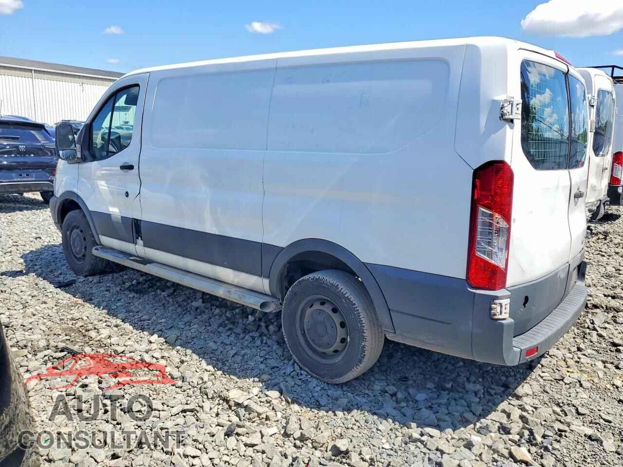 FORD TRANSIT 2015 - 1FTNR1ZM5FKA46945