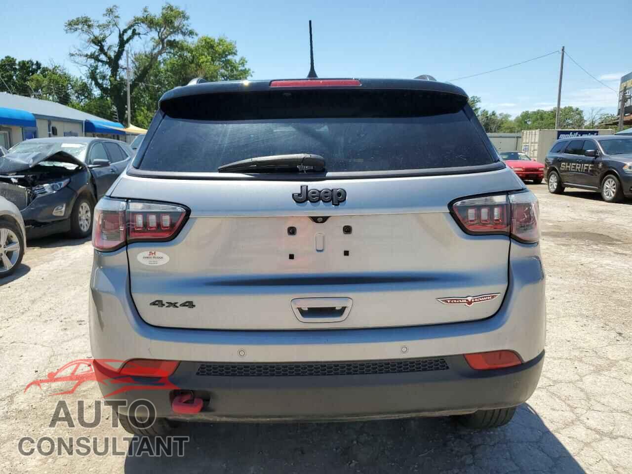 JEEP COMPASS 2017 - 3C4NJDDB6HT641464