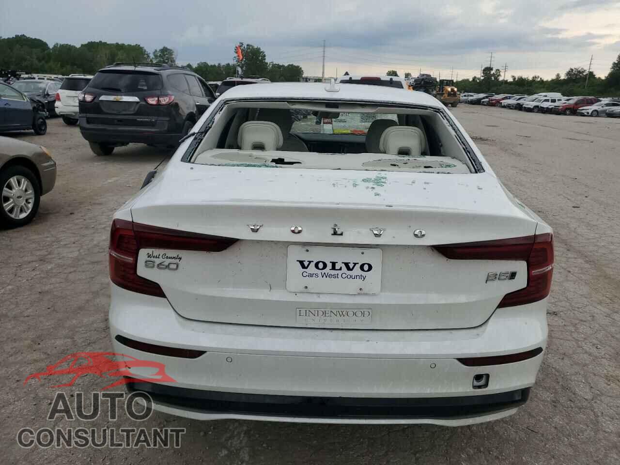 VOLVO S60 CORE 2023 - 7JRL12TK9PG239827