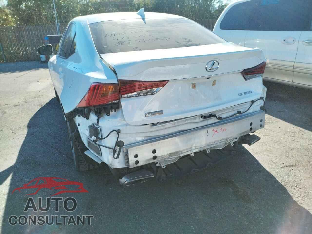 LEXUS IS 2018 - JTHBA1D2XJ5074410